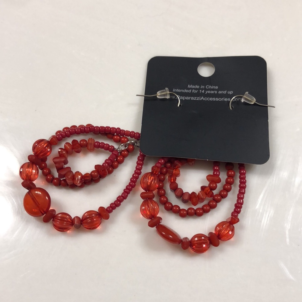 Red earrings - Picture 6 of 6